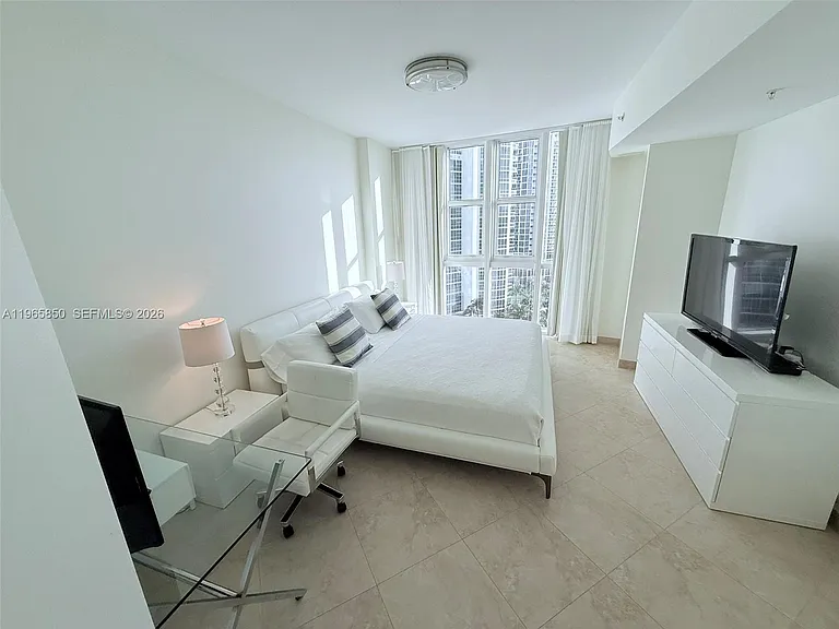 18201 Collins Ave #1501A — Photo 33