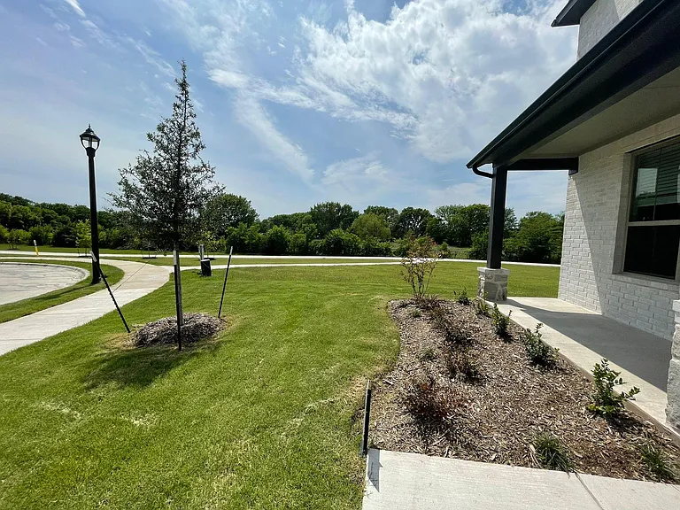 1101 Mahogany Dr — Photo 49