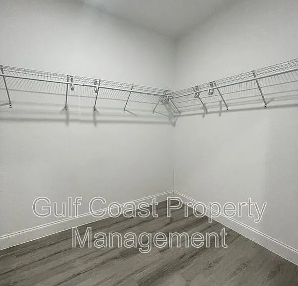 1924 Marlay Ave — Photo 16