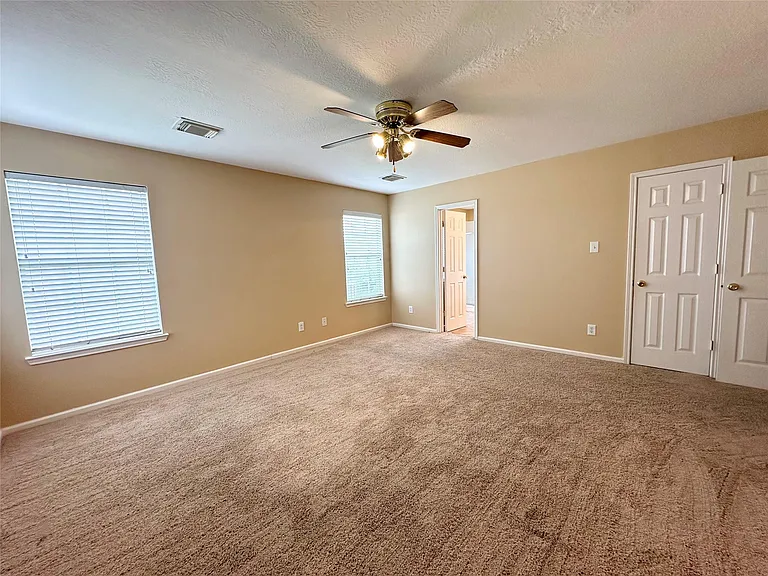 9922 Sand Lodge Ln — Photo 14