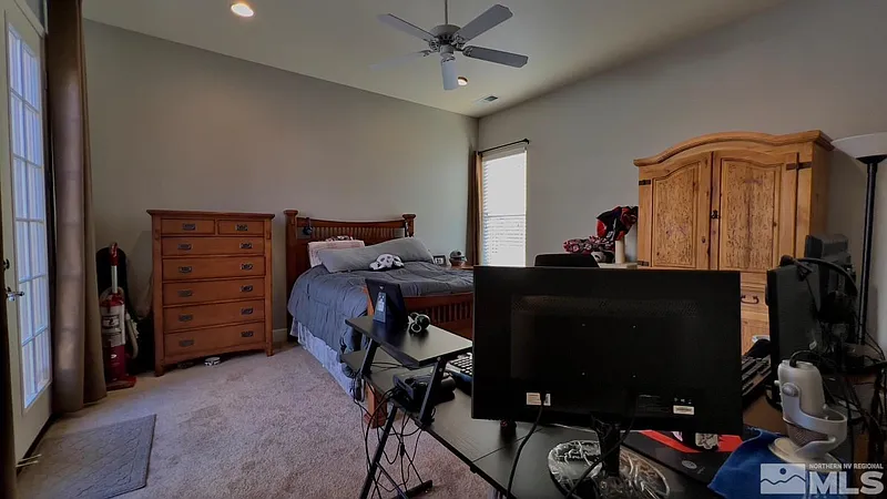 Thumbnail 18