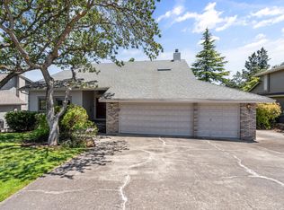 1031 Kristen Dr, Medford, OR 97504
