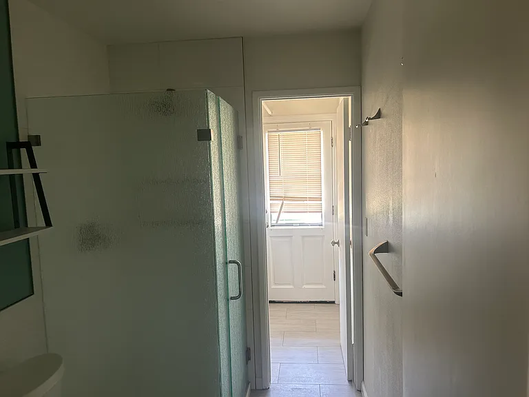 5357 Limerick Ave — Photo 23