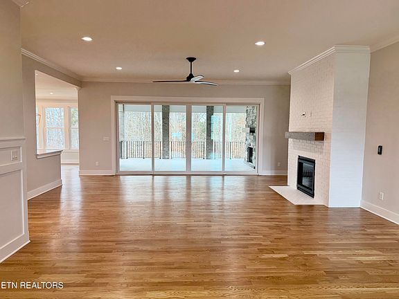 4th image of 2397 W Port Dr