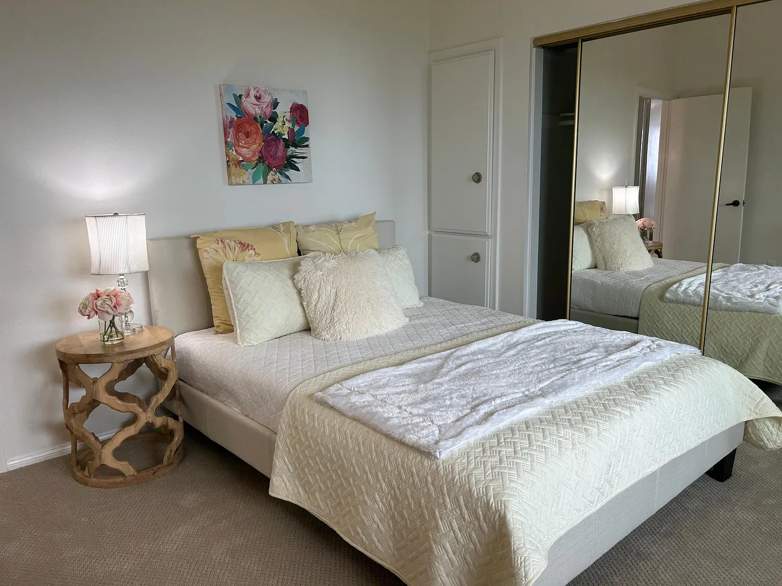 1 bed, 280 sqft, $1,099 — Photo 1