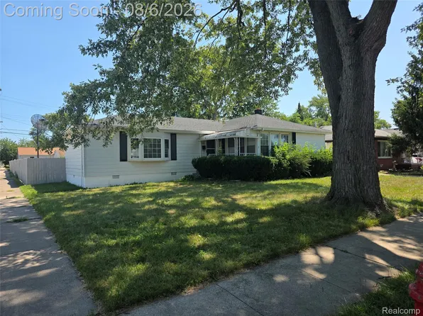 13621 Mulberry St, Southgate, MI 48195