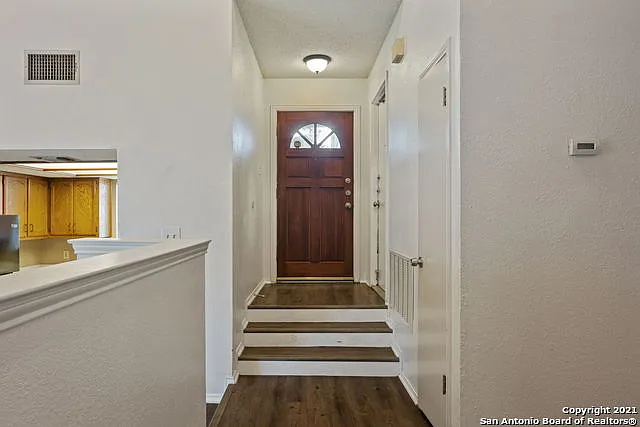 3 bed, 1250 sqft, $1,535 — Photo 3