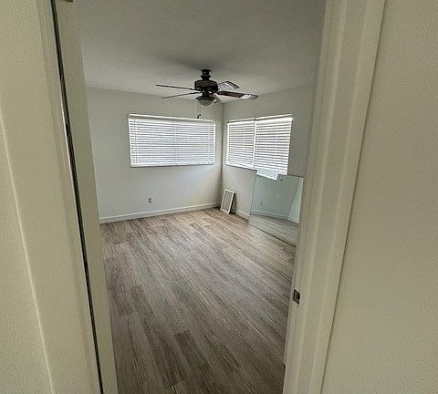 5th image of 5242 Sea Gull Ct