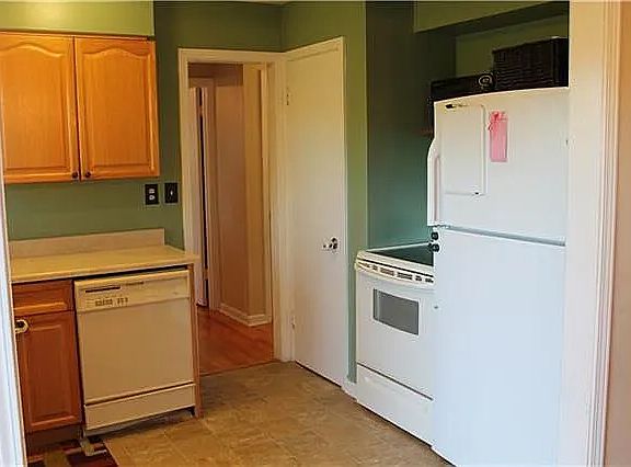 2nd image of 5840 Granada Ln