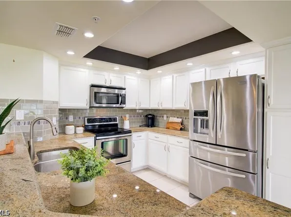 28044 Cavendish Ct, Bonita Springs, FL 34135