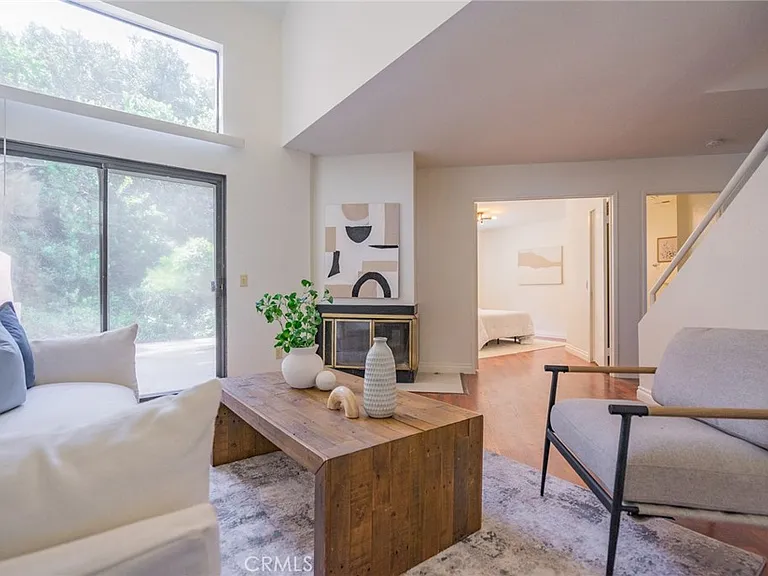 3050 La Paz Ln #C — Photo 3