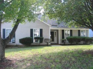 8828 Gaelic Pl, Charlotte, NC 28227