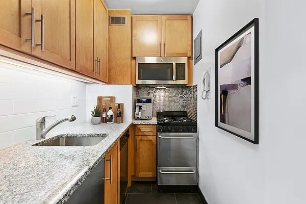 Sold by Compass | media 3