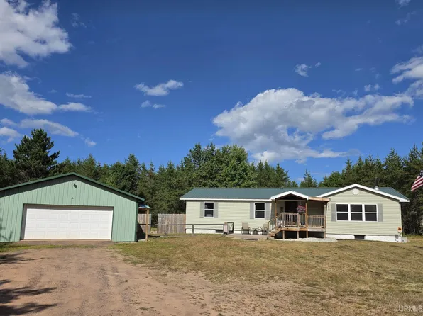 308 N Bertrand Lake Rd, Gwinn, MI 49841