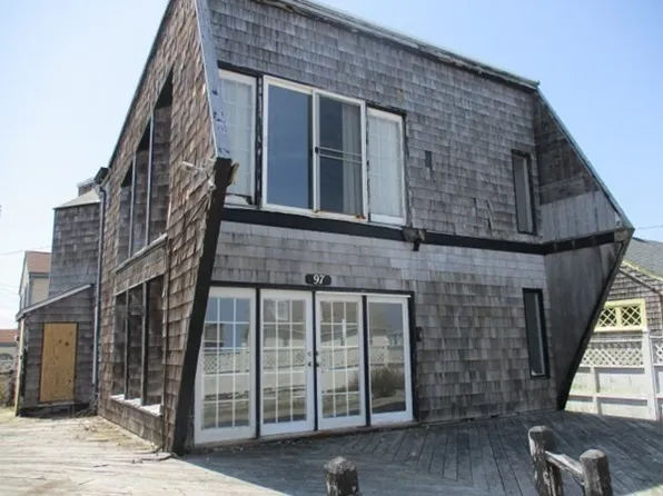 97 Foster Ave, Marshfield, MA 02050