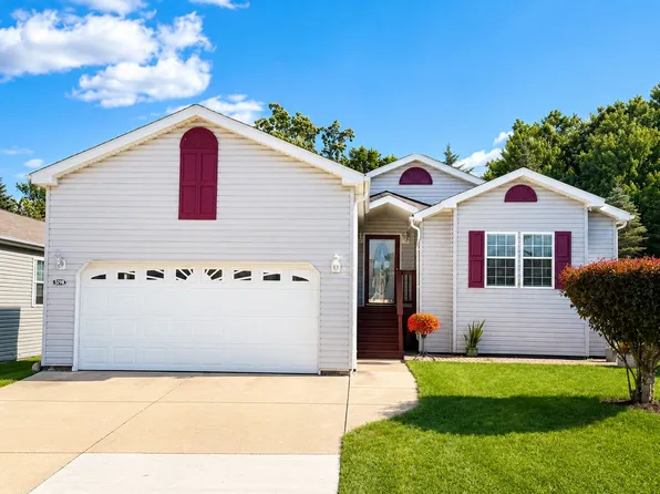 5298 Derby Cir, Holly, MI 48442