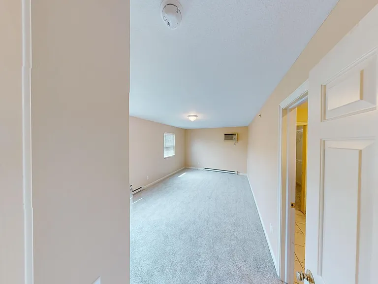 3635 Indian Run Dr #5 — Photo 13