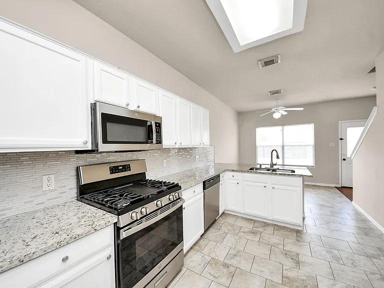 19439 Juniper Vale Cir — Photo 37