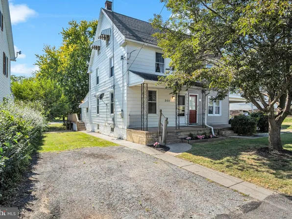 209 1st St, Enola, PA 17025