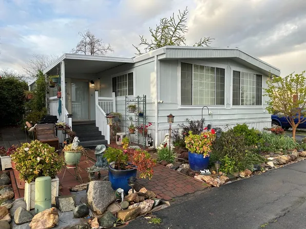 4137 W Point Ln, North Highlands, CA 95660