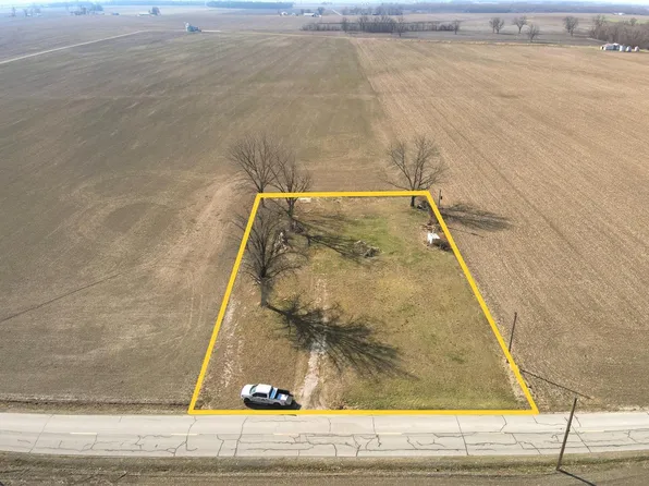 7210 Portage Rd, Portage Des Sioux, MO 63373