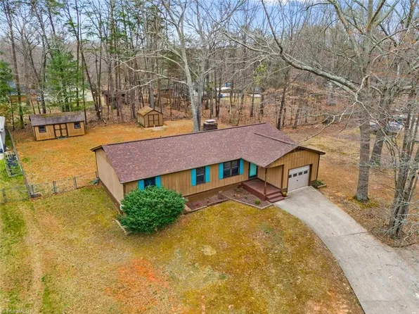 557 Wright Rd, Kernersville, NC 27284