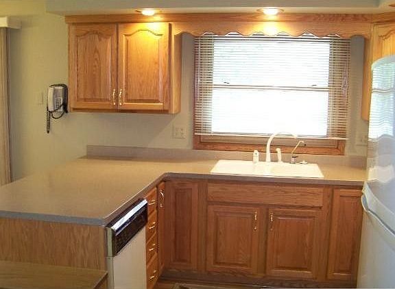 3rd image of 2404 114th St E