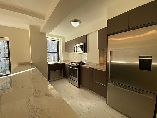 Rented by Stonehenge NYC LLC | media 3