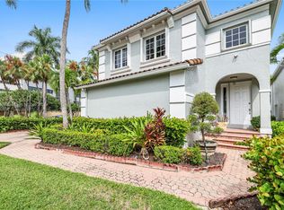 3015 NE 208th St, Aventura, FL 33180