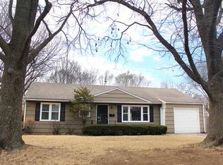 6532 Switzer Ln, Shawnee, KS 66203