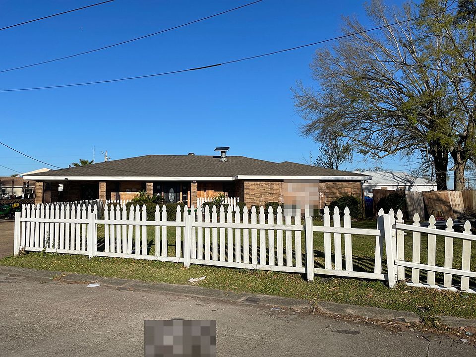 1st image of 229 Richmond Ave