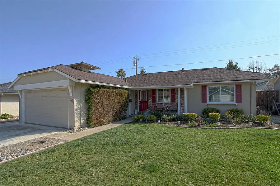 3254 Kathleen St photo 1