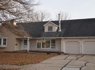 1514 W Broadmoor St, Springfield, MO 65807