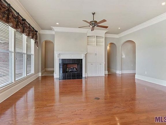 4th image of 40105 Pelican Point Pkwy