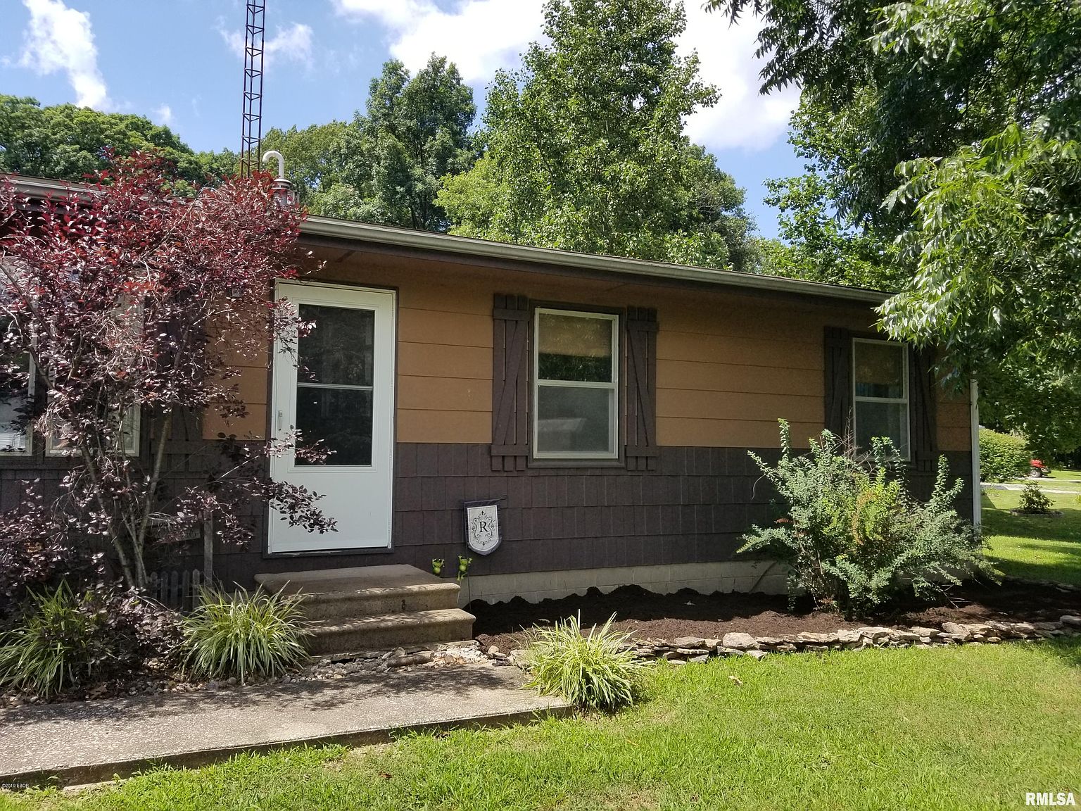 123 White Oak Park Ln, Bluford, IL 62814 Zillow