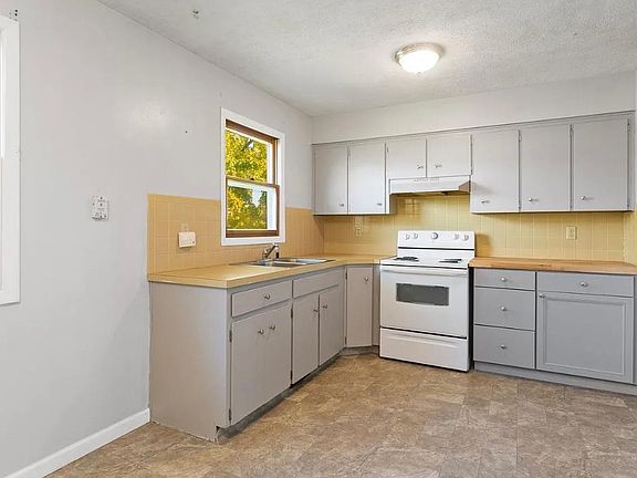 3rd image of 5611 W Karen Ct