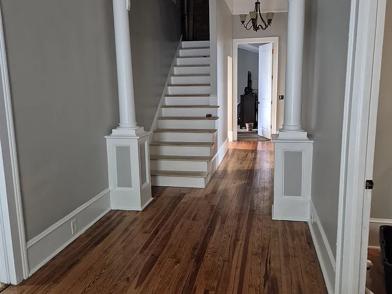 286 Augusta Ave — Photo 3