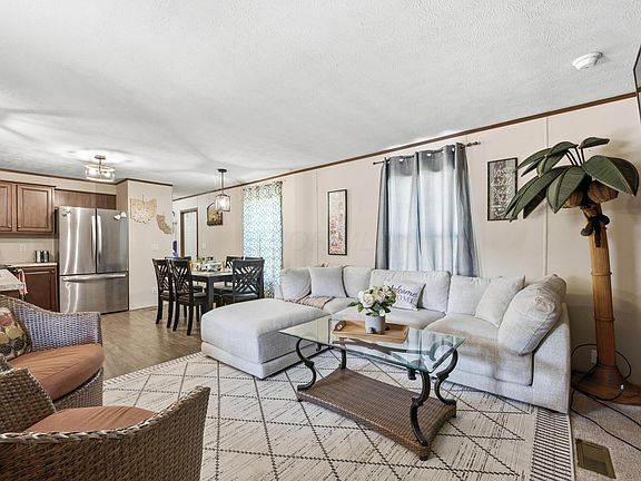 3rd image of 144 Villa Dr