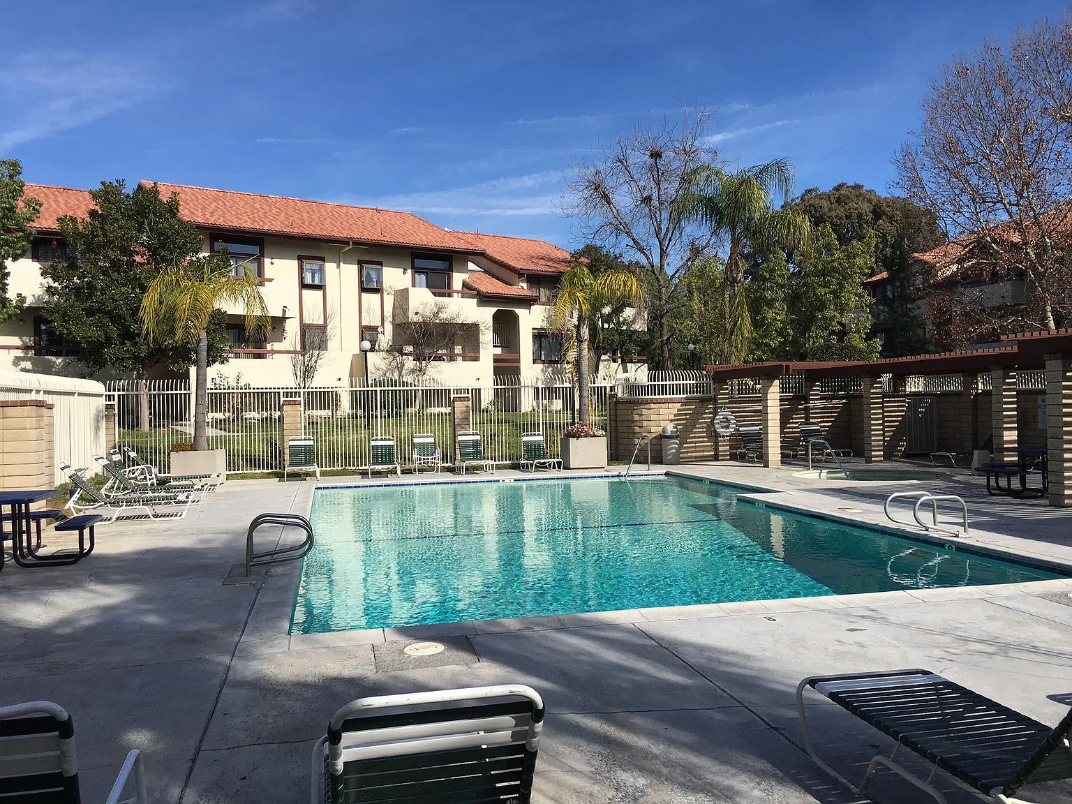 2 bed, 980 sqft, $2,495 — Photo 2