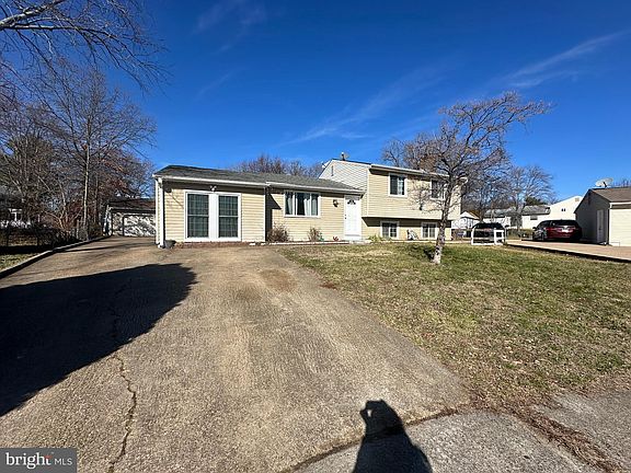 4th image of 709 Morningside Ct