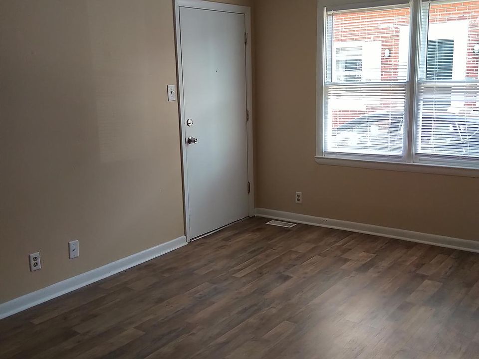 1st image of 125 Zandale Dr