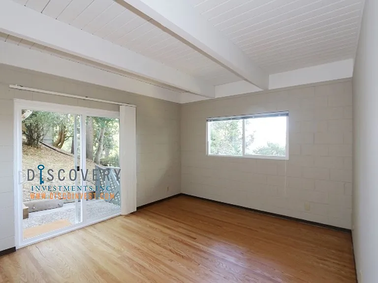 16 Carisbrook Ln — Photo 33