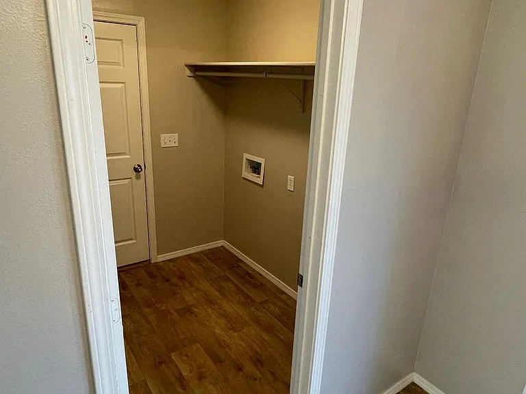 10806 W Heartwood St — Photo 21