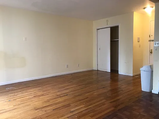 Rented by PMG Real Estate  | media 4