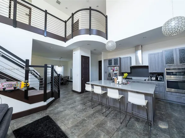 15976 SW 136th Ter, Miami, FL 33196