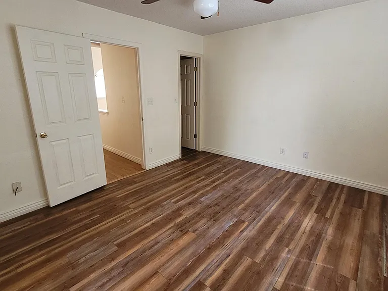 3457 Carlos Moran Ct — Photo 32
