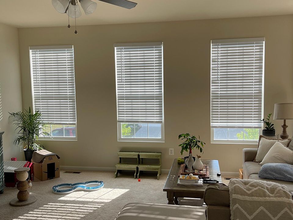 1st image of 21098 Brunswick Ln