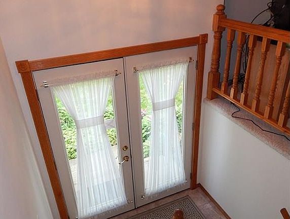 2nd image of 3963 Miller Dr