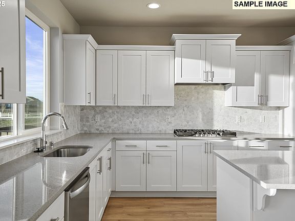 7th image of this home