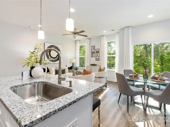 4321 Perkins Rd, Charlotte, NC 28269